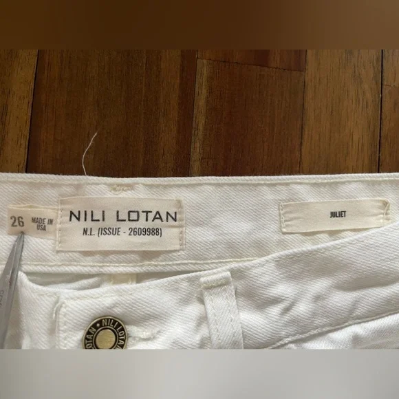 NILI LOTAN Juliet Cream wash button fly jeans - Picture 9 of 12